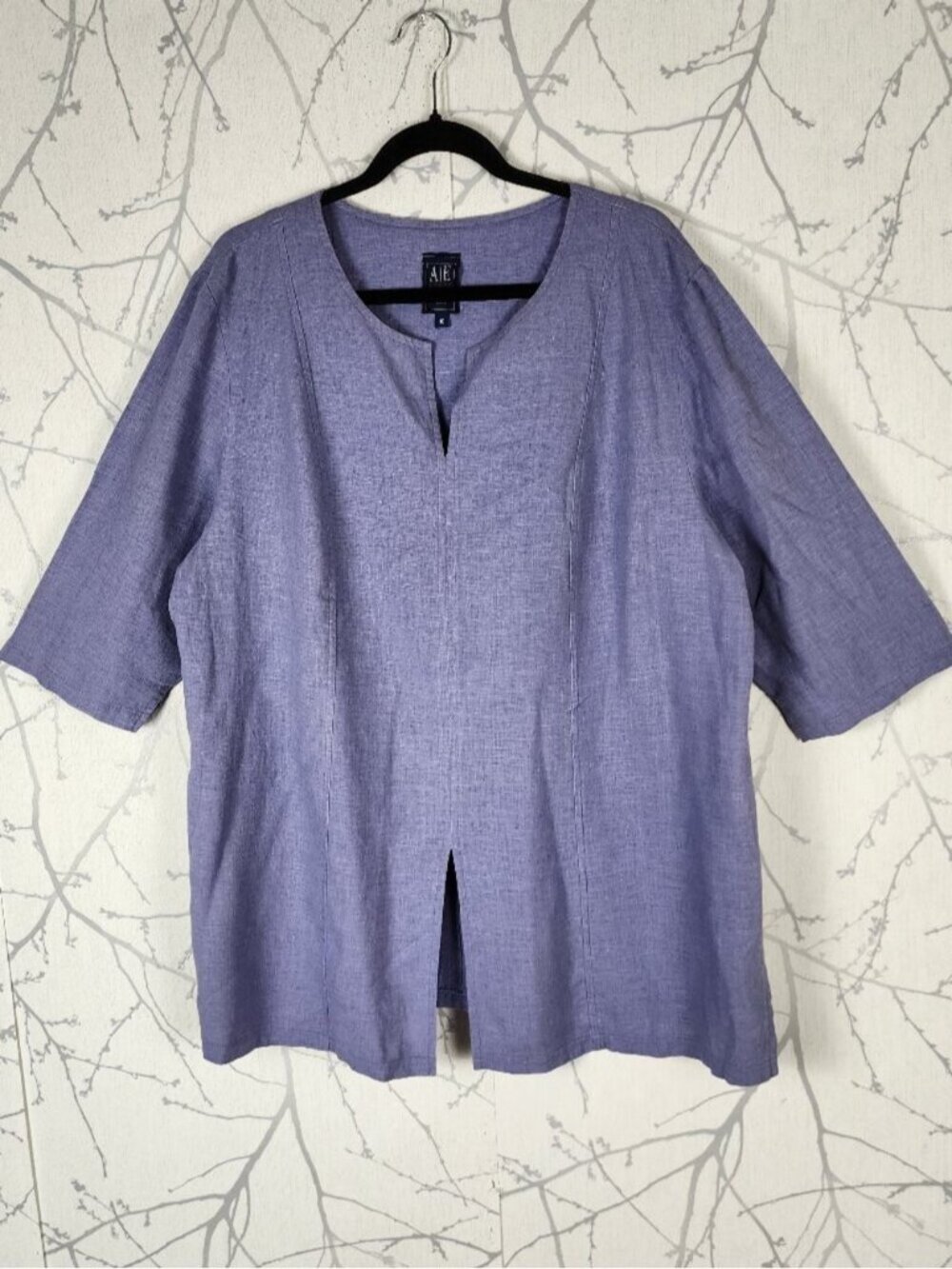 AE Sport & Co Lavender 55% Linen Blend Split Round neck Tunic
